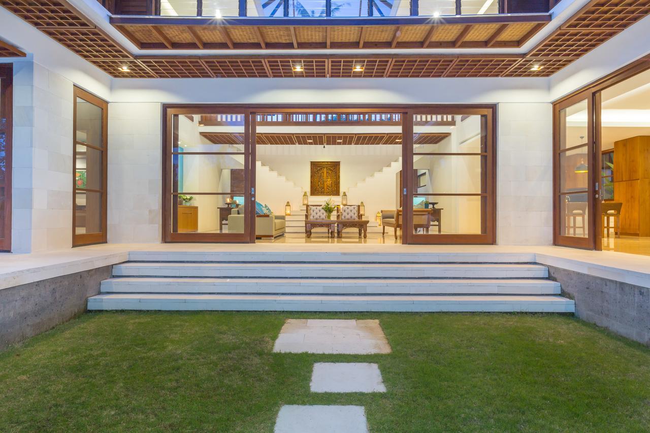 Villa Rusa Biru - Modern Villa With Private Pool And Cook In The Heart Of Berawa Canggu Zewnętrze zdjęcie