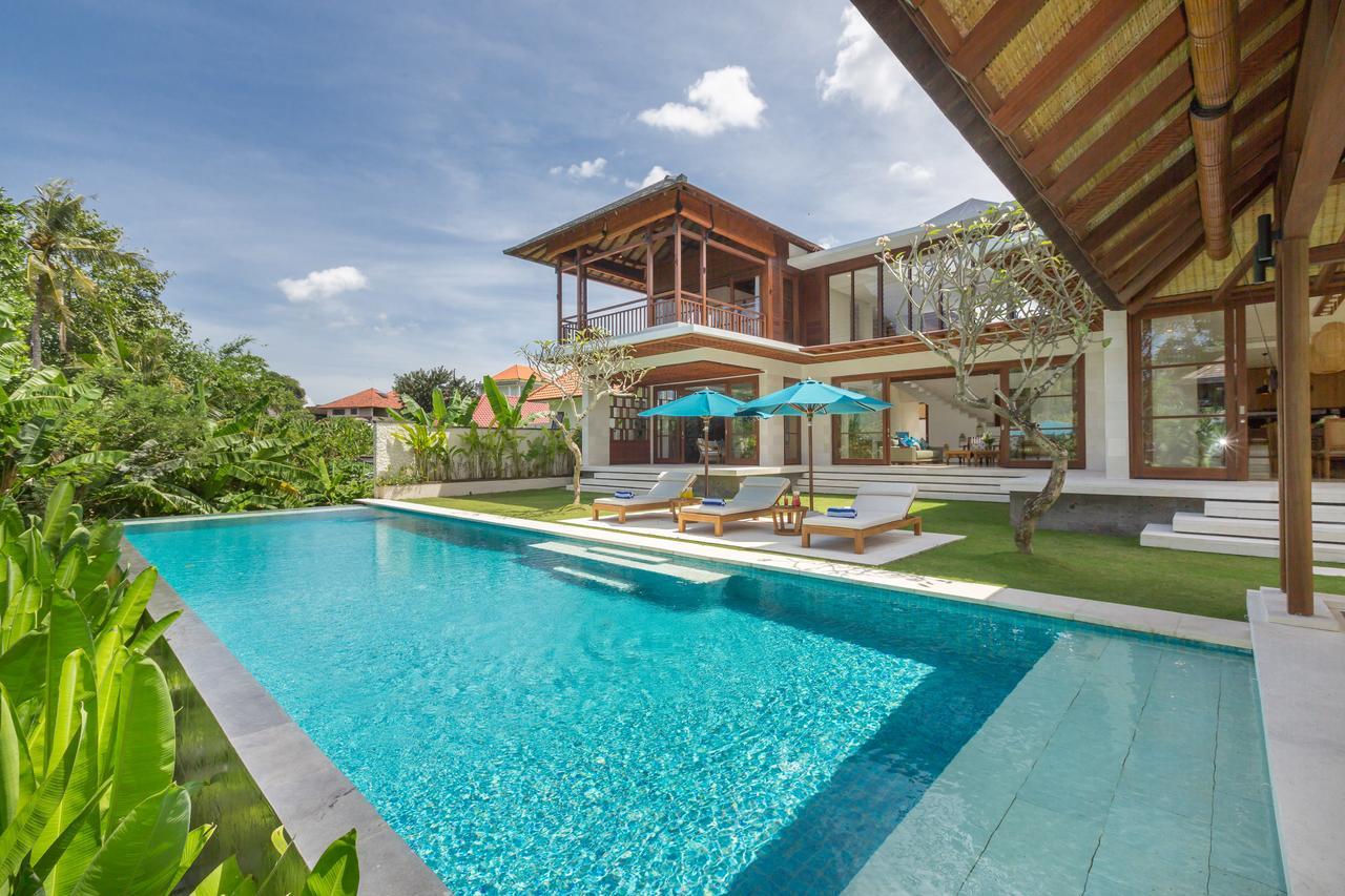 Villa Rusa Biru - Modern Villa With Private Pool And Cook In The Heart Of Berawa Canggu Zewnętrze zdjęcie