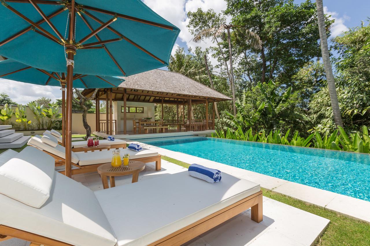 Villa Rusa Biru - Modern Villa With Private Pool And Cook In The Heart Of Berawa Canggu Zewnętrze zdjęcie