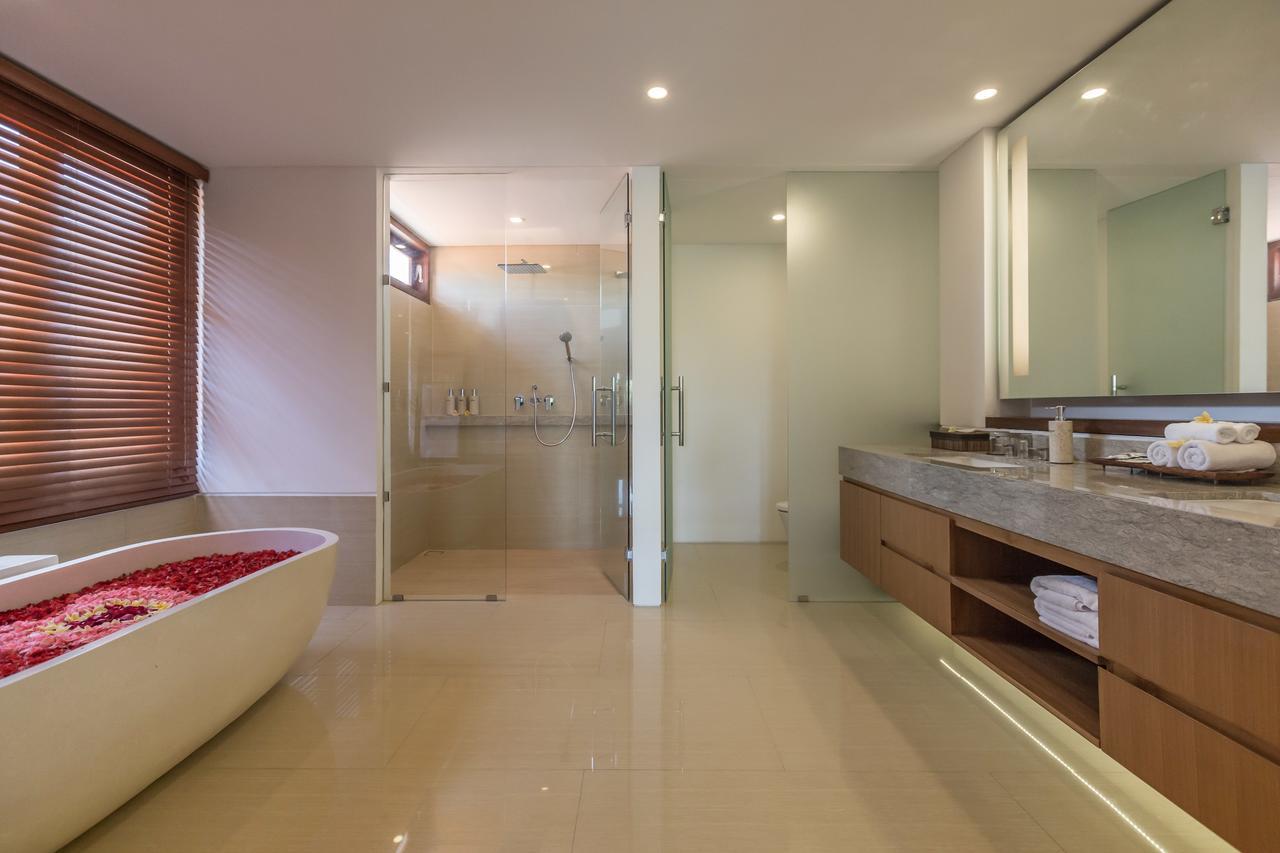 Villa Rusa Biru - Modern Villa With Private Pool And Cook In The Heart Of Berawa Canggu Zewnętrze zdjęcie