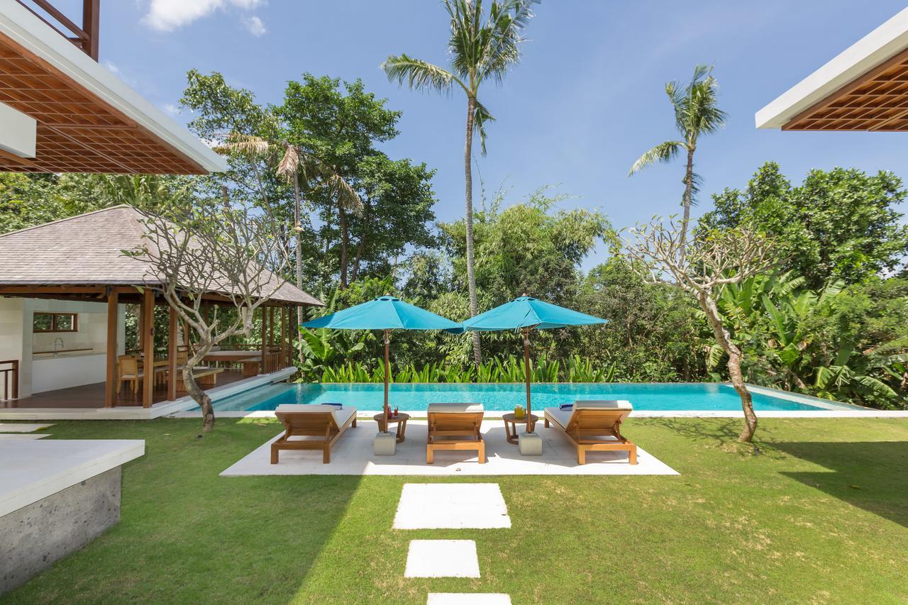 Villa Rusa Biru - Modern Villa With Private Pool And Cook In The Heart Of Berawa Canggu Zewnętrze zdjęcie