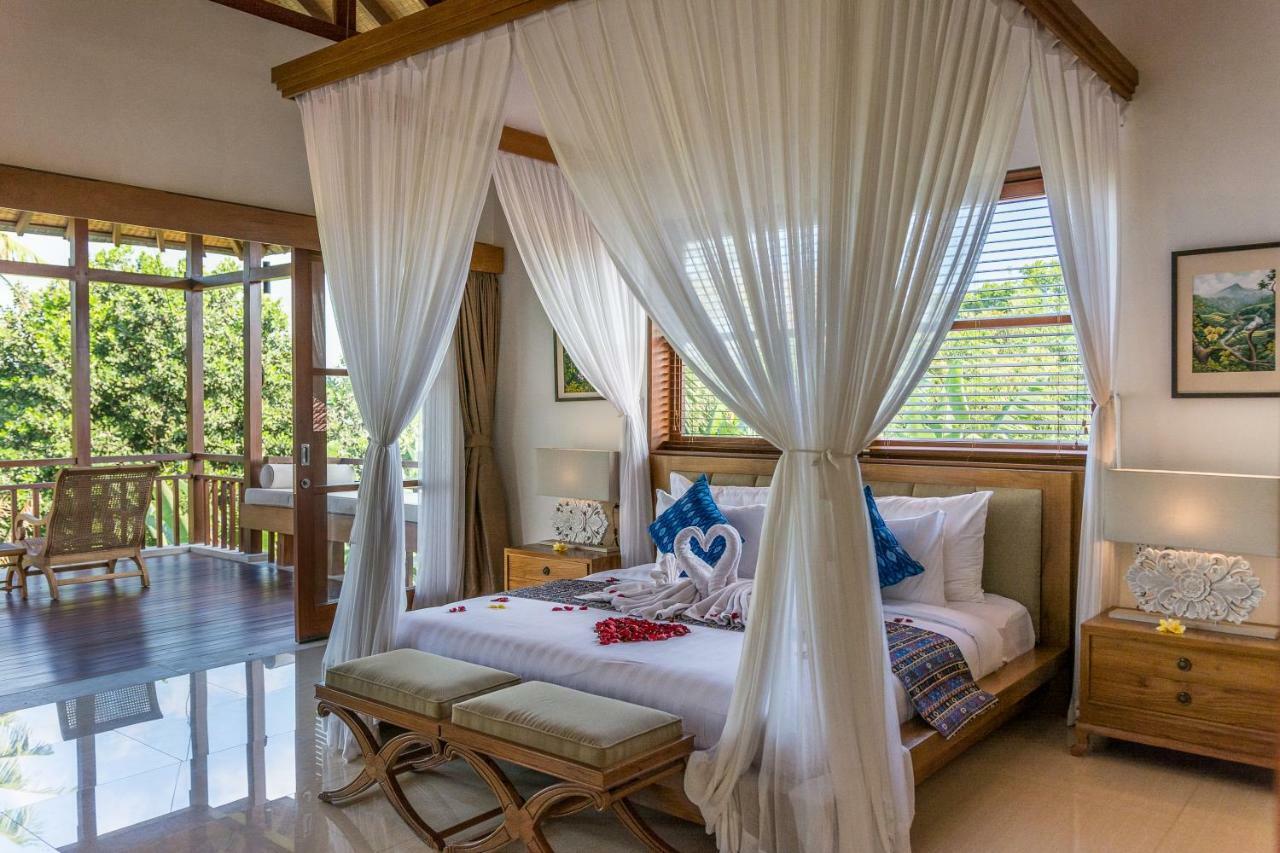 Villa Rusa Biru - Modern Villa With Private Pool And Cook In The Heart Of Berawa Canggu Zewnętrze zdjęcie